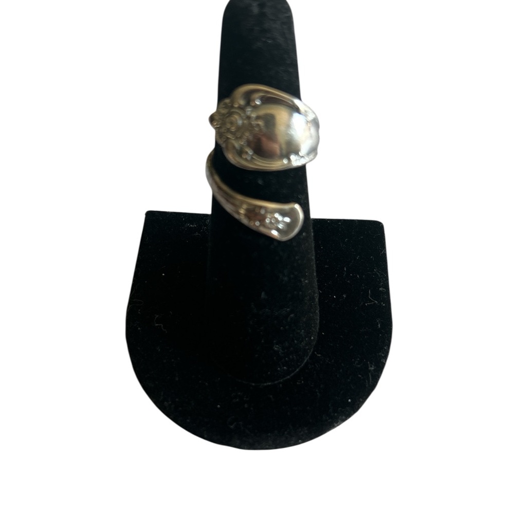 Vintage Stainless Steel Rodgers Oneida Wrap Spoon Ring